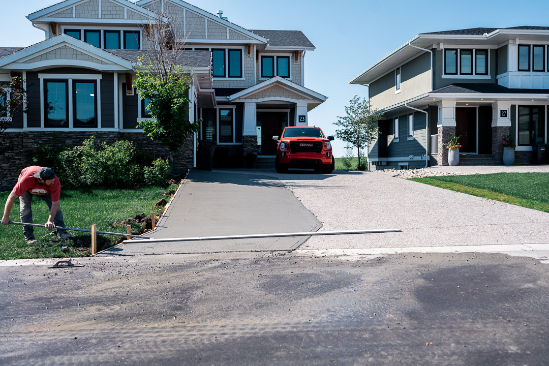 Pouring concrete driveways in Calgary